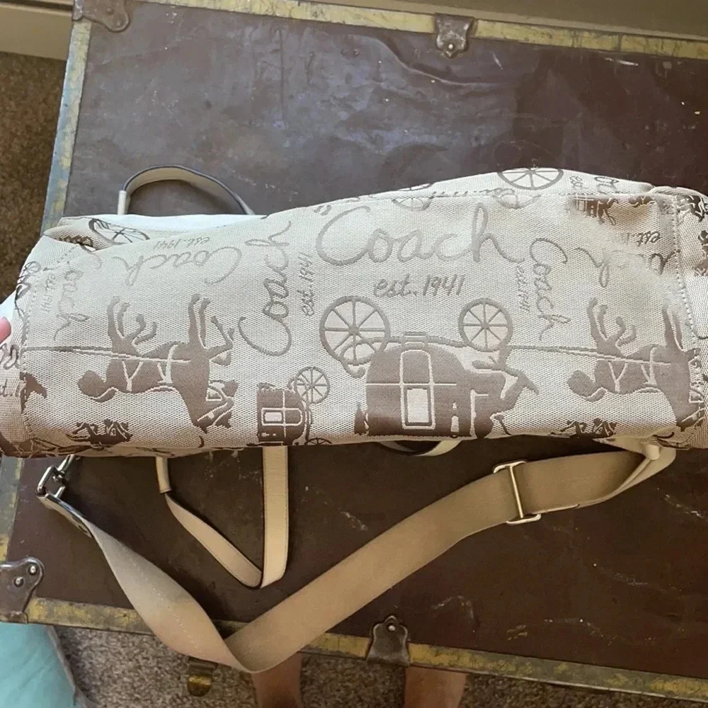 Coach Horse‎ and Carriage Signature Diaper Tote Bag Khaki White F15617